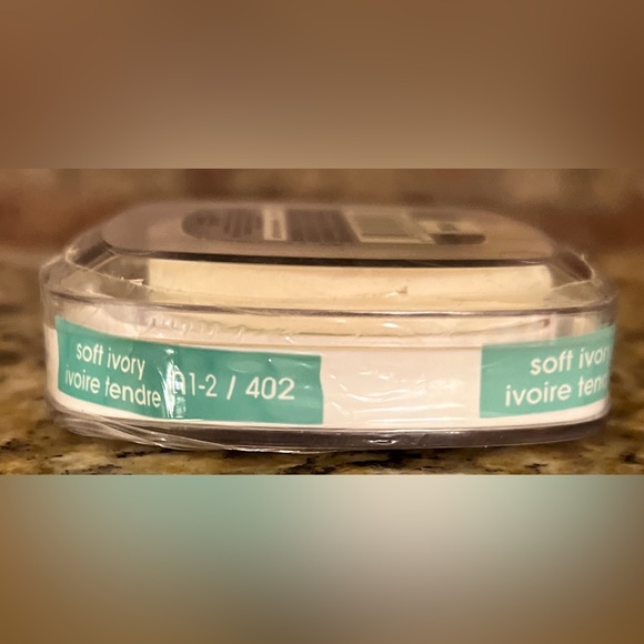 L’Oréal Paris True Match Mineral Gentle Mineral Powder in Soft Ivory N1-2 BNSIP - Picture 2 of 3